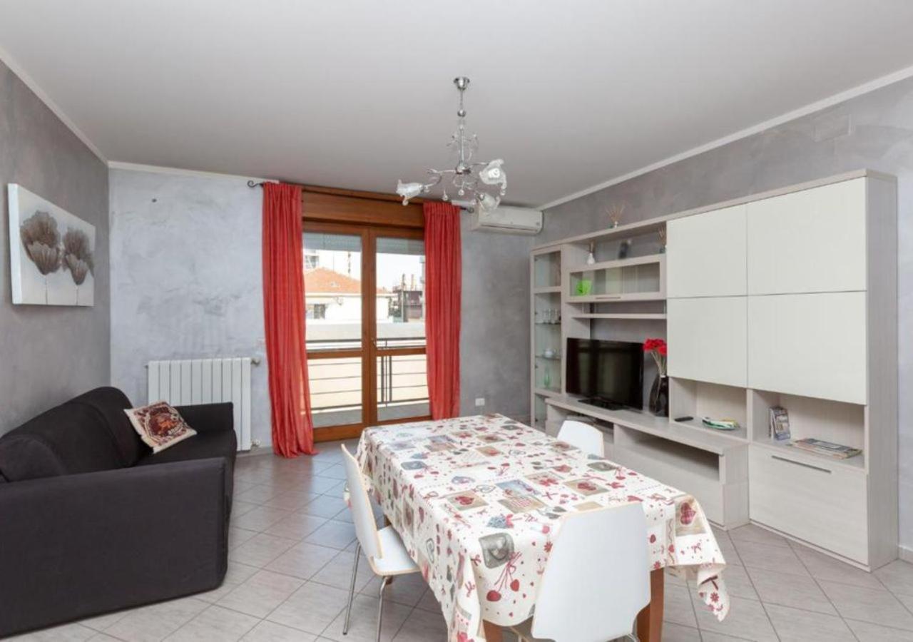 Comfy Cozy Apartment Close To Metro Turín Exteriér fotografie